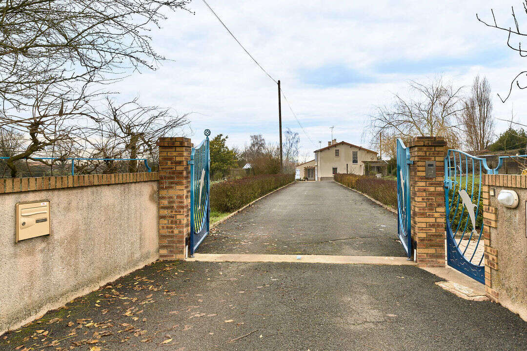 Maison à SAINT-QUENTIN-EN-MAUGES