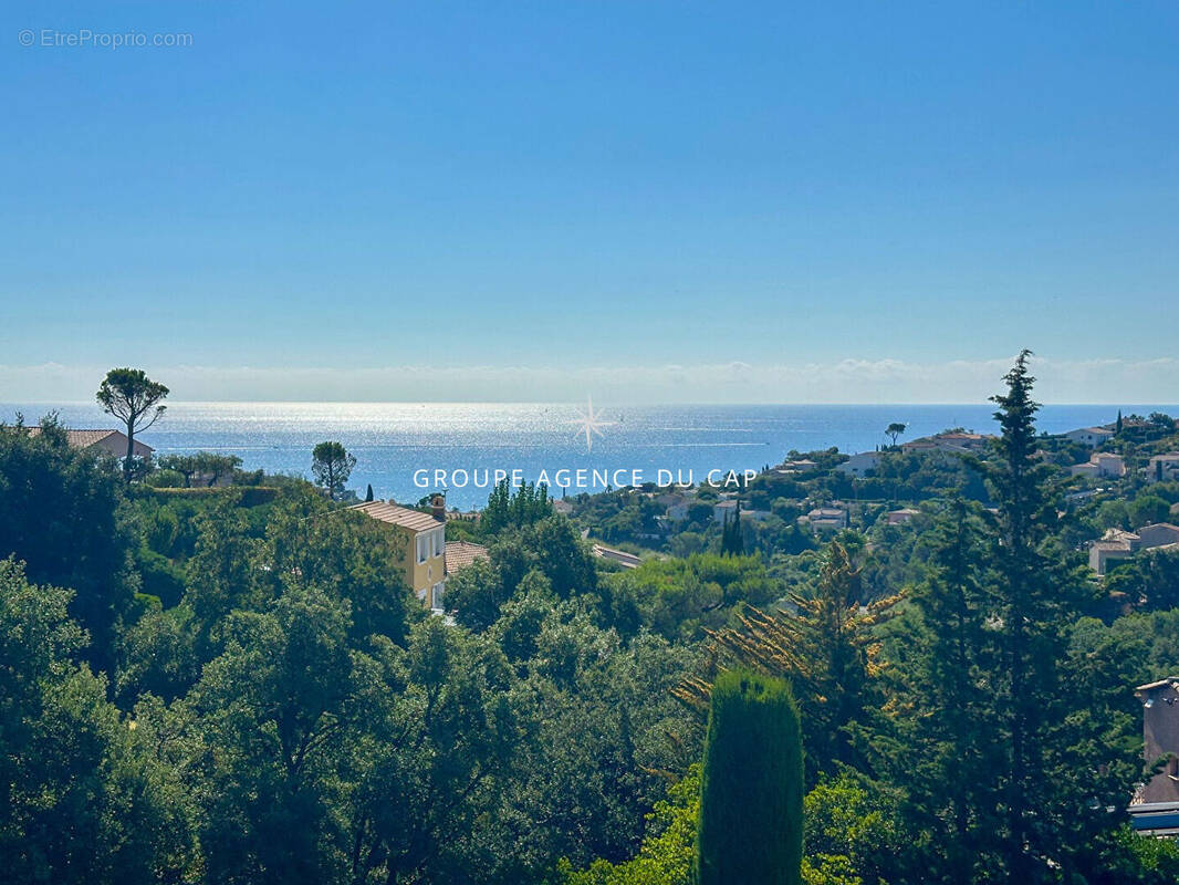 Maison à LES ISSAMBRES