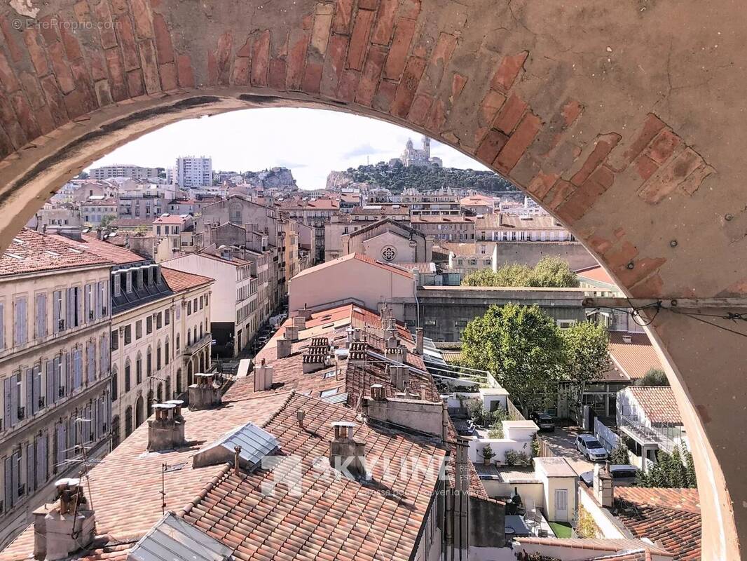 Appartement à MARSEILLE-6E