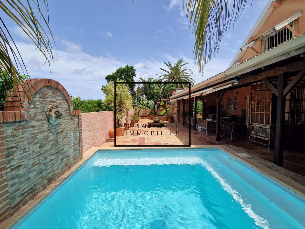 Maison à FORT-DE-FRANCE