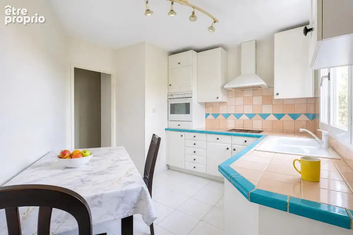 Appartement de 4 pièces de 98 m² à Villeurbanne - photo 6