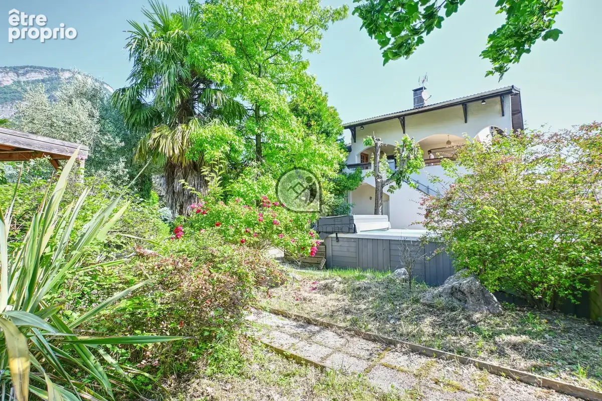 Maison 210 M2 avec terrain 970 M2 - photo 5
