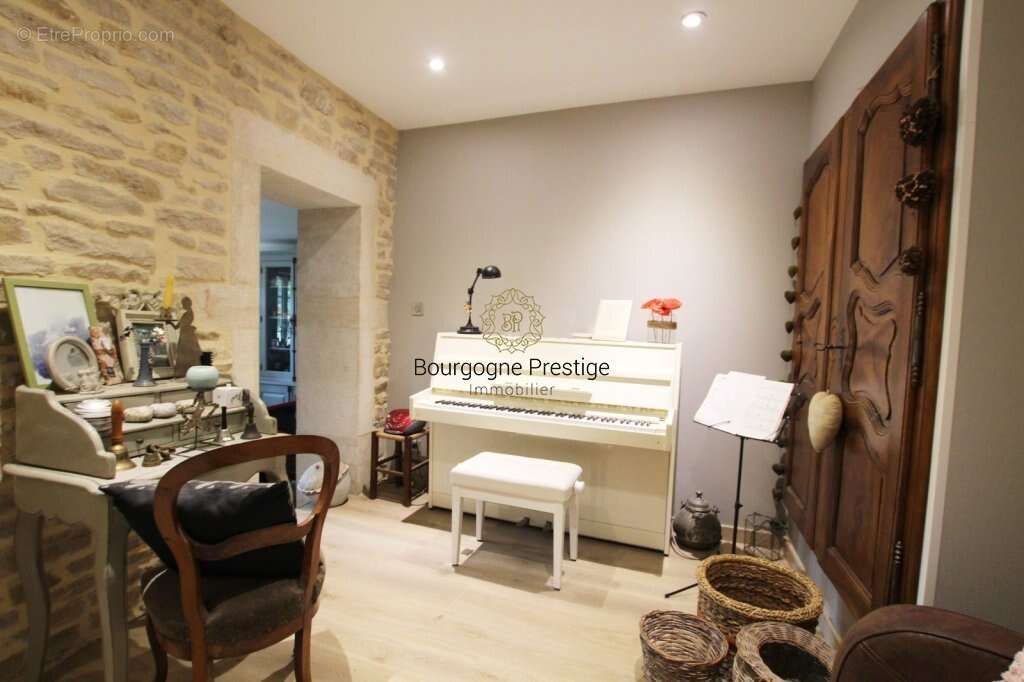 Maison à TOURNUS