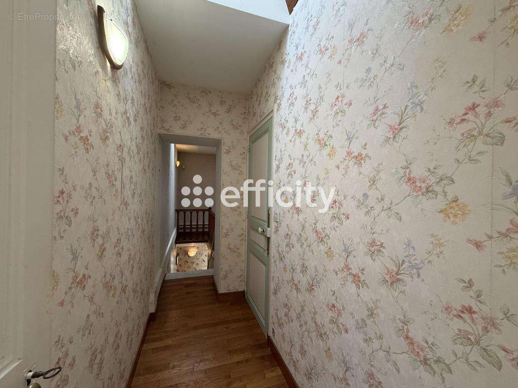 Maison 203 m² à Grez-Sur-Loing  - photo 17