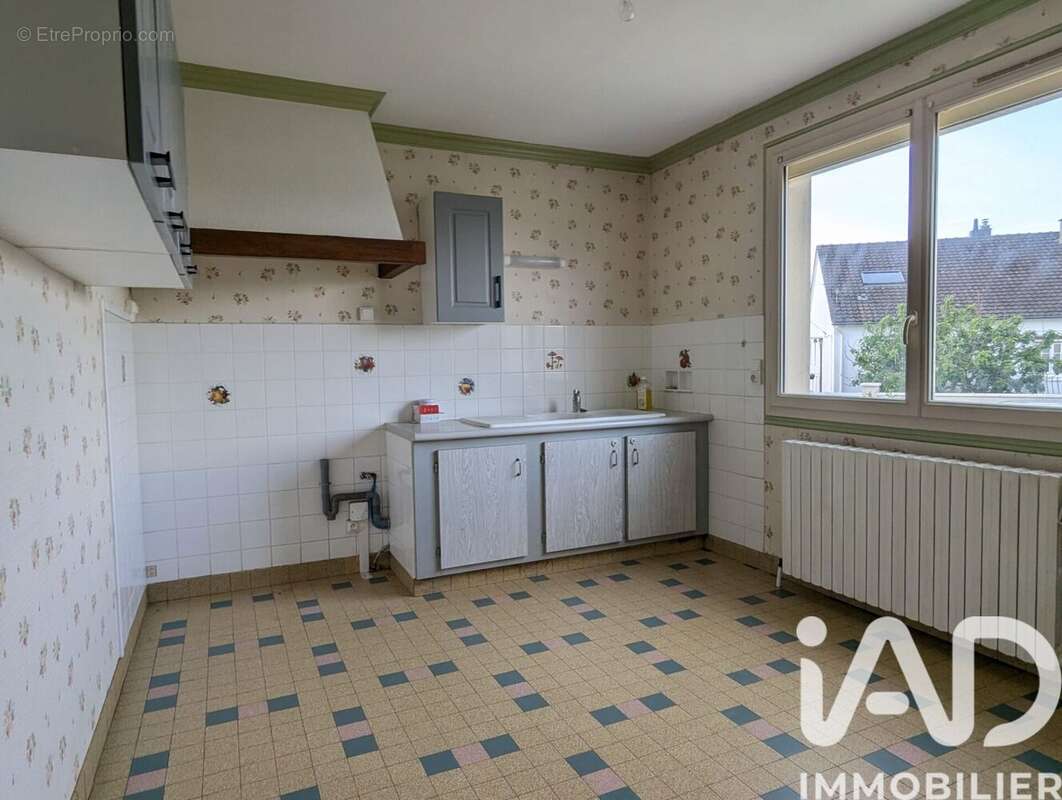 Photo 3 - Maison à BERCHERES-LES-PIERRES