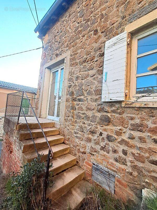 Maison à LE PERREON