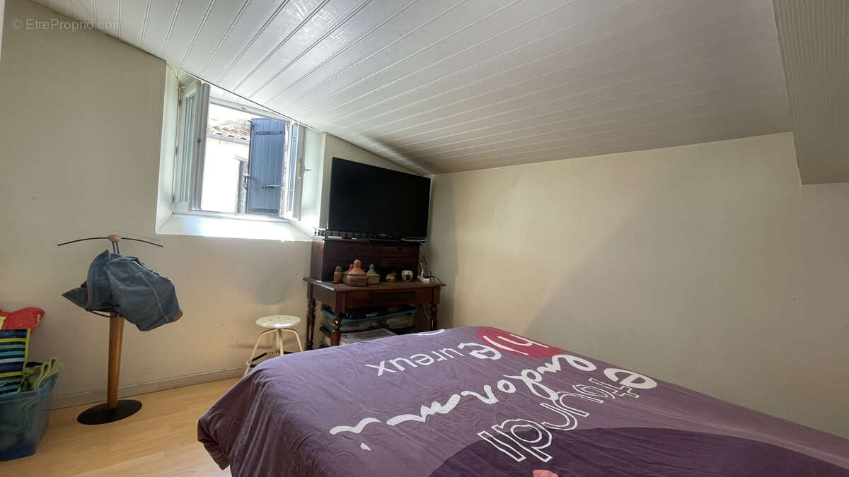 Maison à FRONTENAY-ROHAN-ROHAN