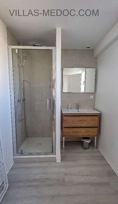 Appartement à VENDAYS-MONTALIVET