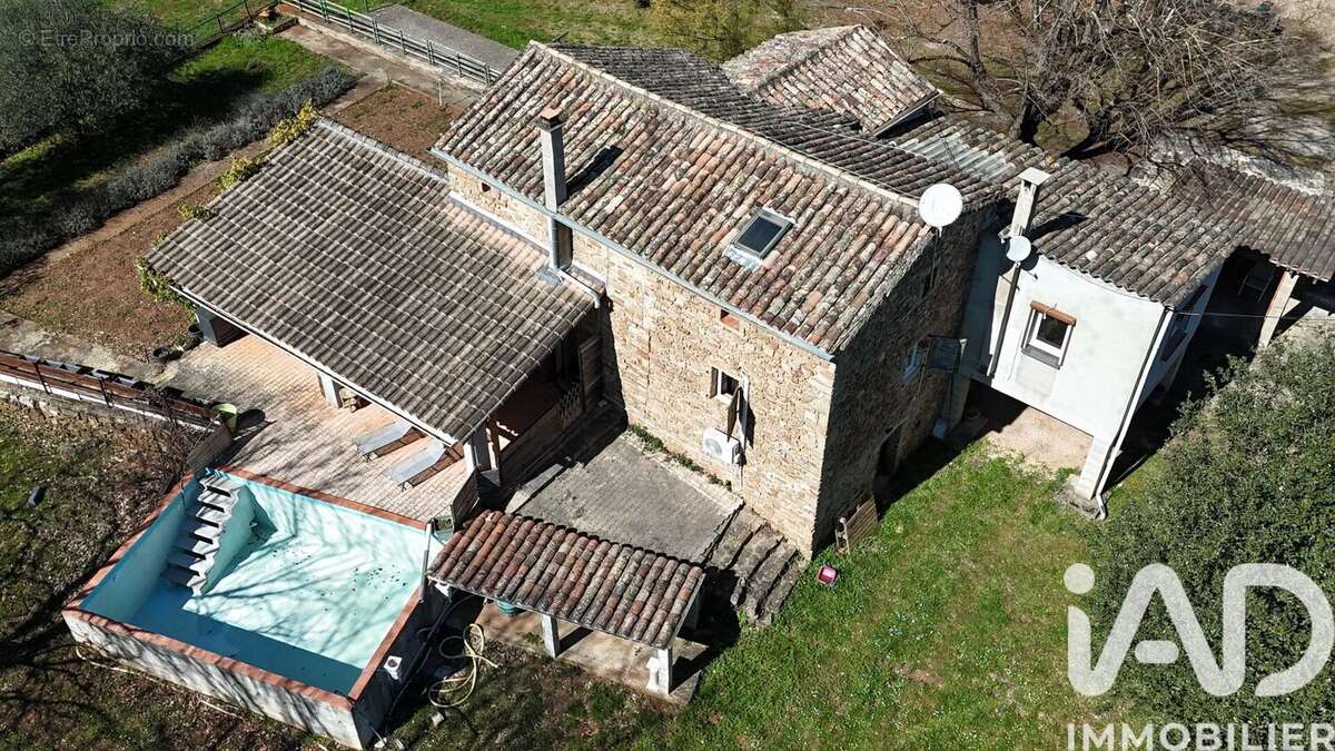 Photo 2 - Maison à ROBIAC-ROCHESSADOULE