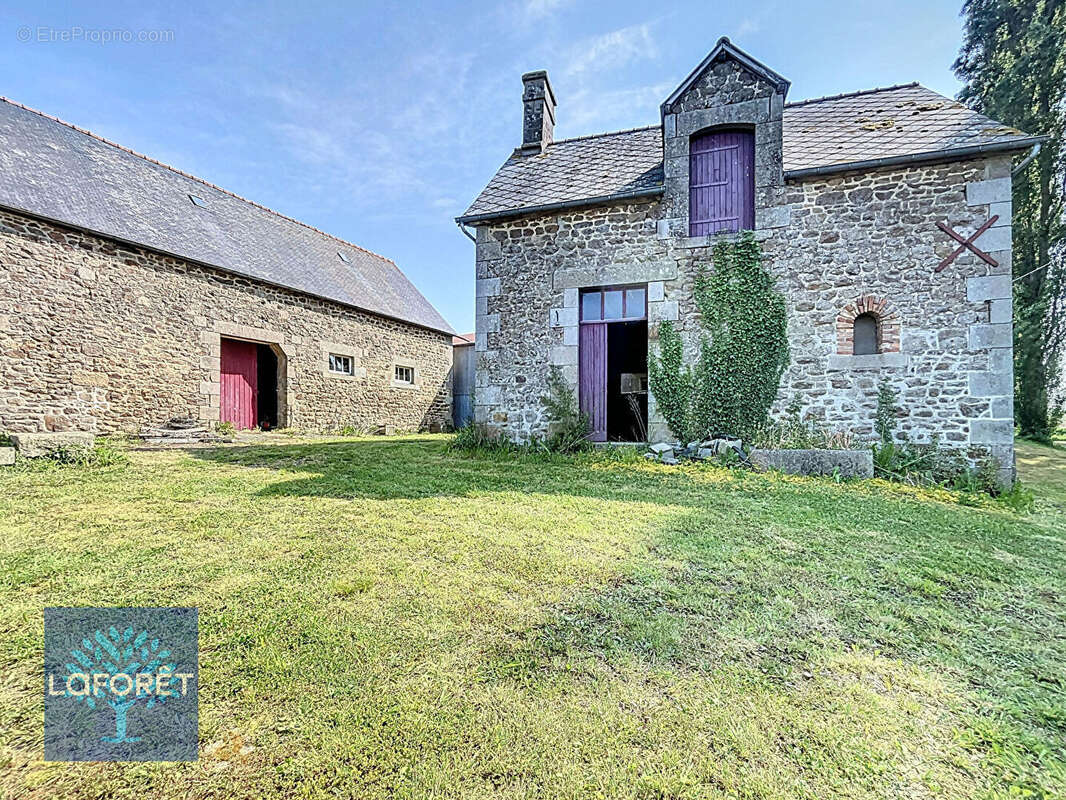 Maison à LOUVIGNE-DU-DESERT