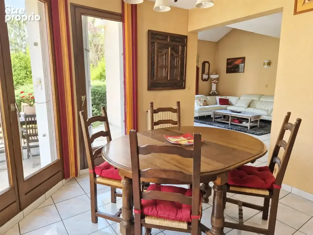 Maison 5 pièces 120 m² à vendre à Voisins-Le-Bretonneux (78960) - photo 5