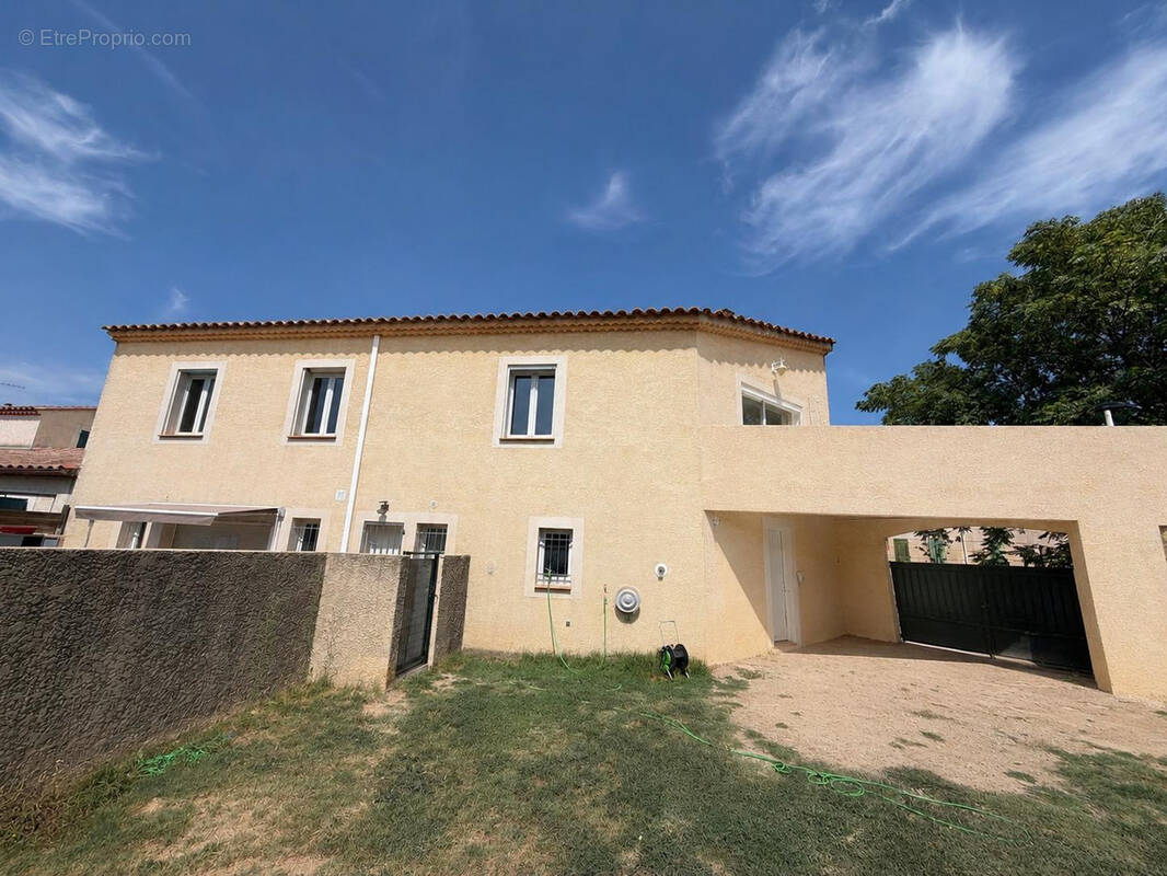 Maison à UZES