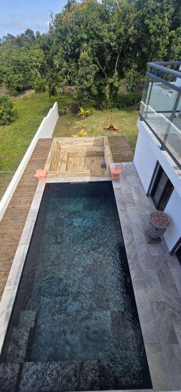 Maison à SAINTE-ROSE