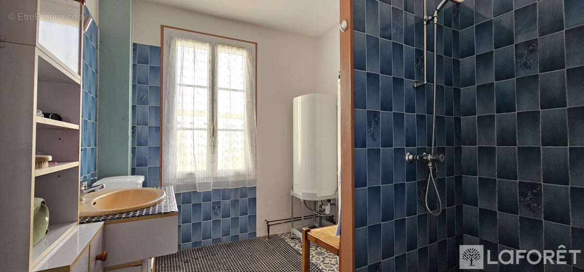 Maison à SAINTES (17) - photo 10