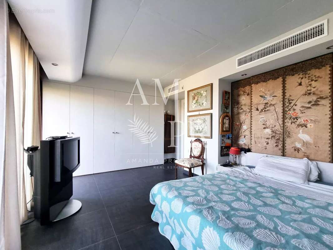 Maison à MANDELIEU-LA-NAPOULE