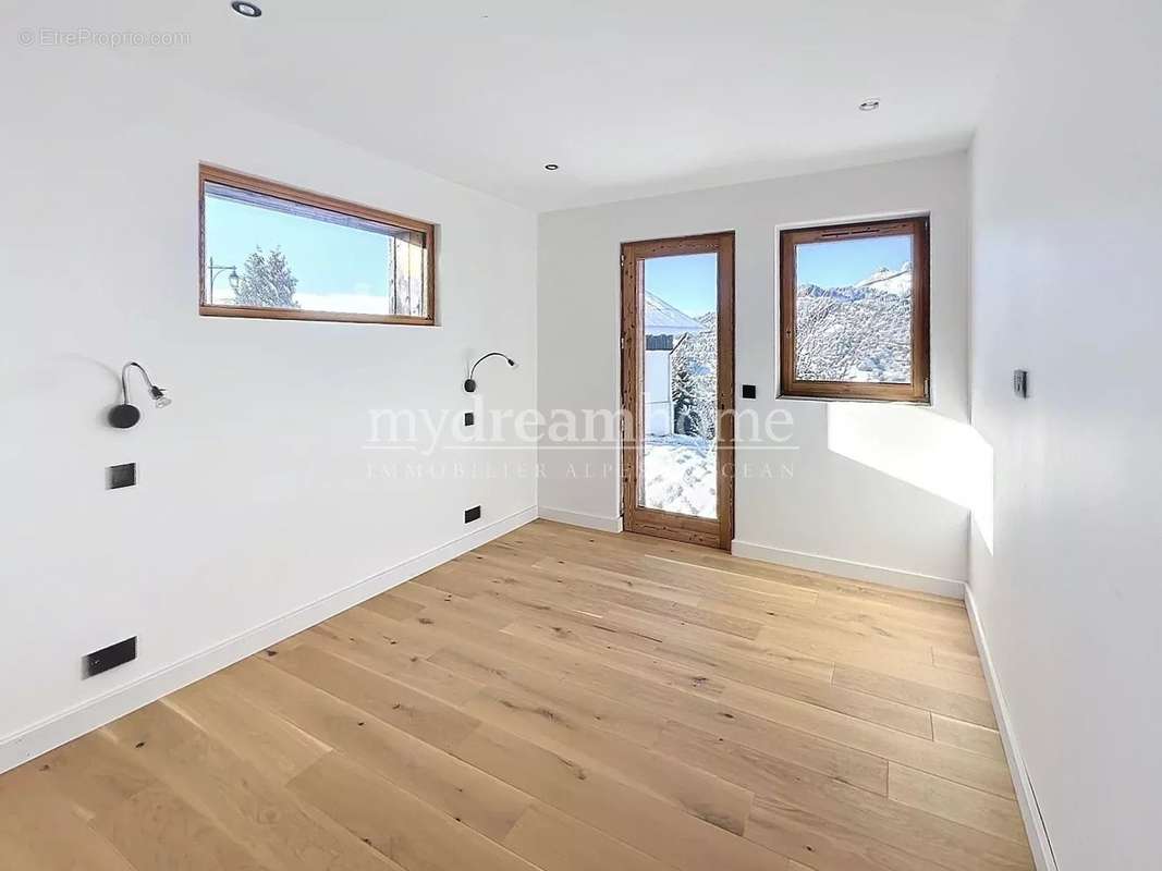 Maison à CREST-VOLAND