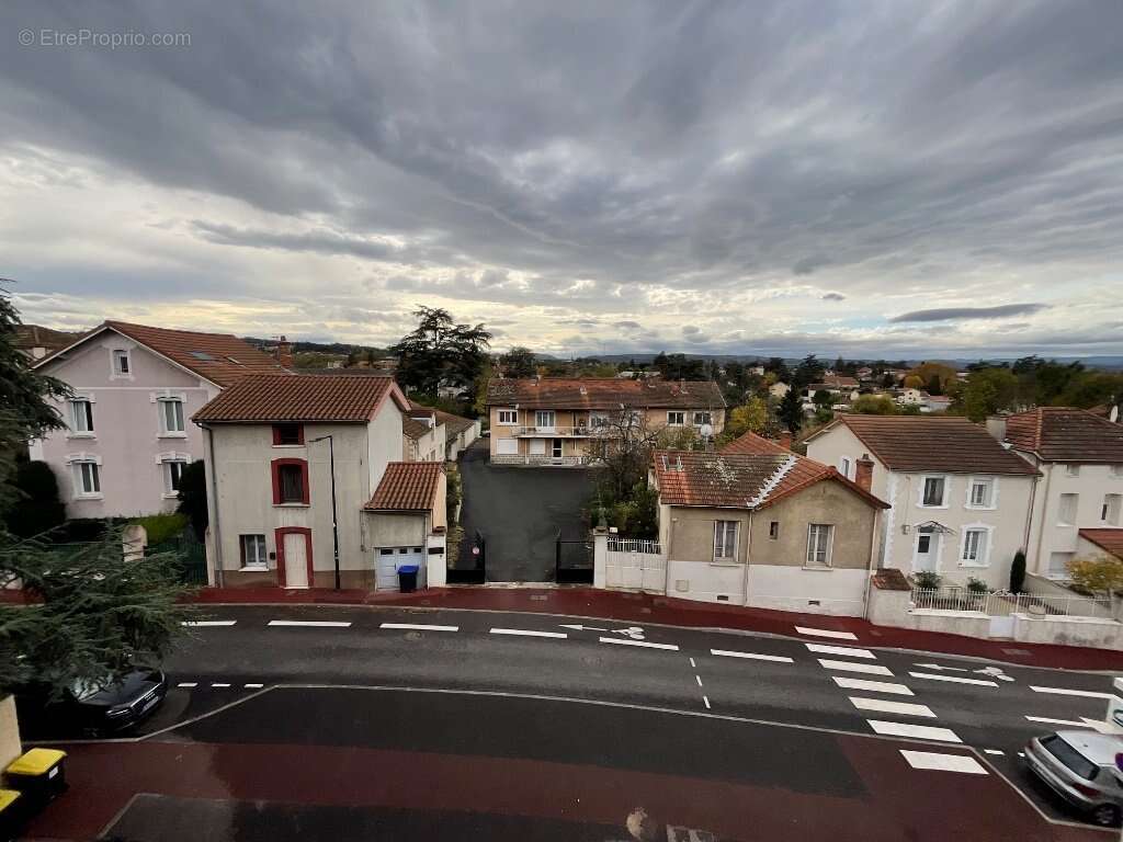 Appartement à ANDREZIEUX-BOUTHEON