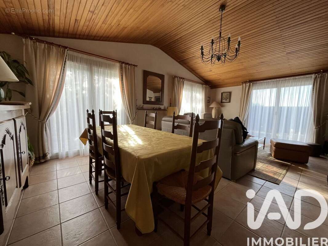 Photo 2 - Maison à SAINT-MAURICE-D'ETELAN