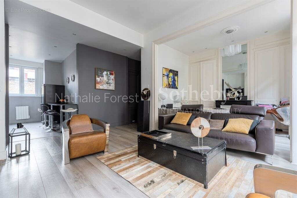 PARVIS SAINT MAURICE magnifique T3 de 91m2  Haussmanien rénové cave - photo 5