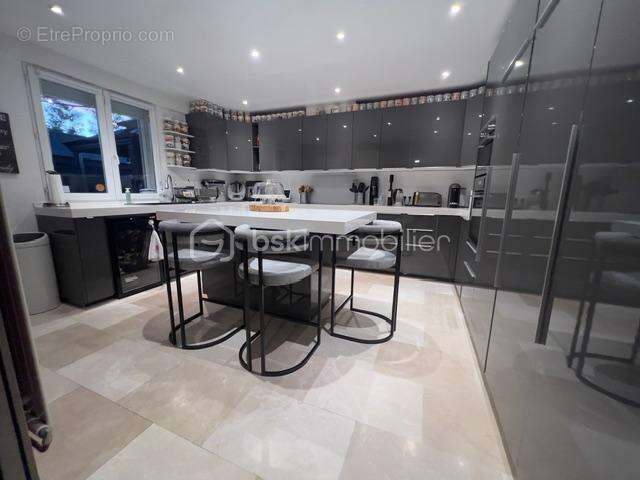 Maison à SAINT-GERMAIN-LES-CORBEIL