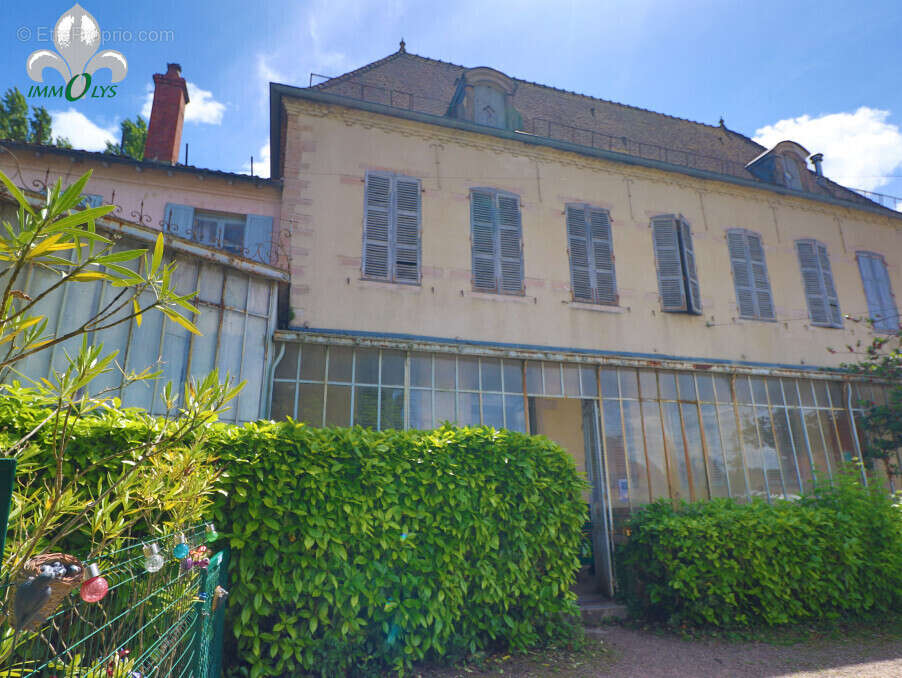 Appartement à SEURRE