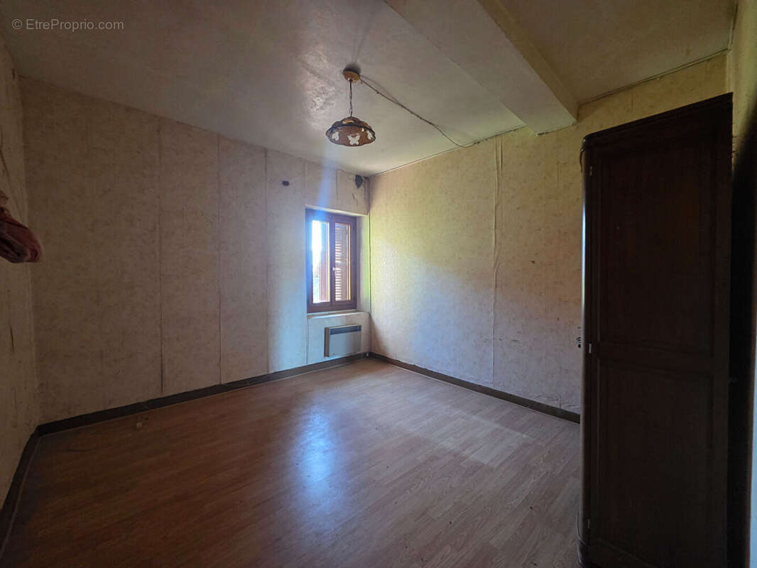 Maison à AVRESSIEUX