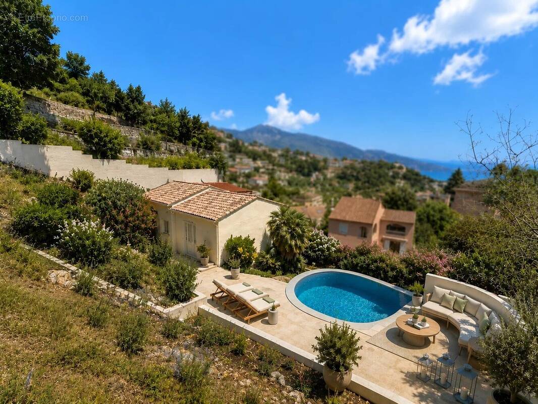 Maison à ROQUEBRUNE-CAP-MARTIN