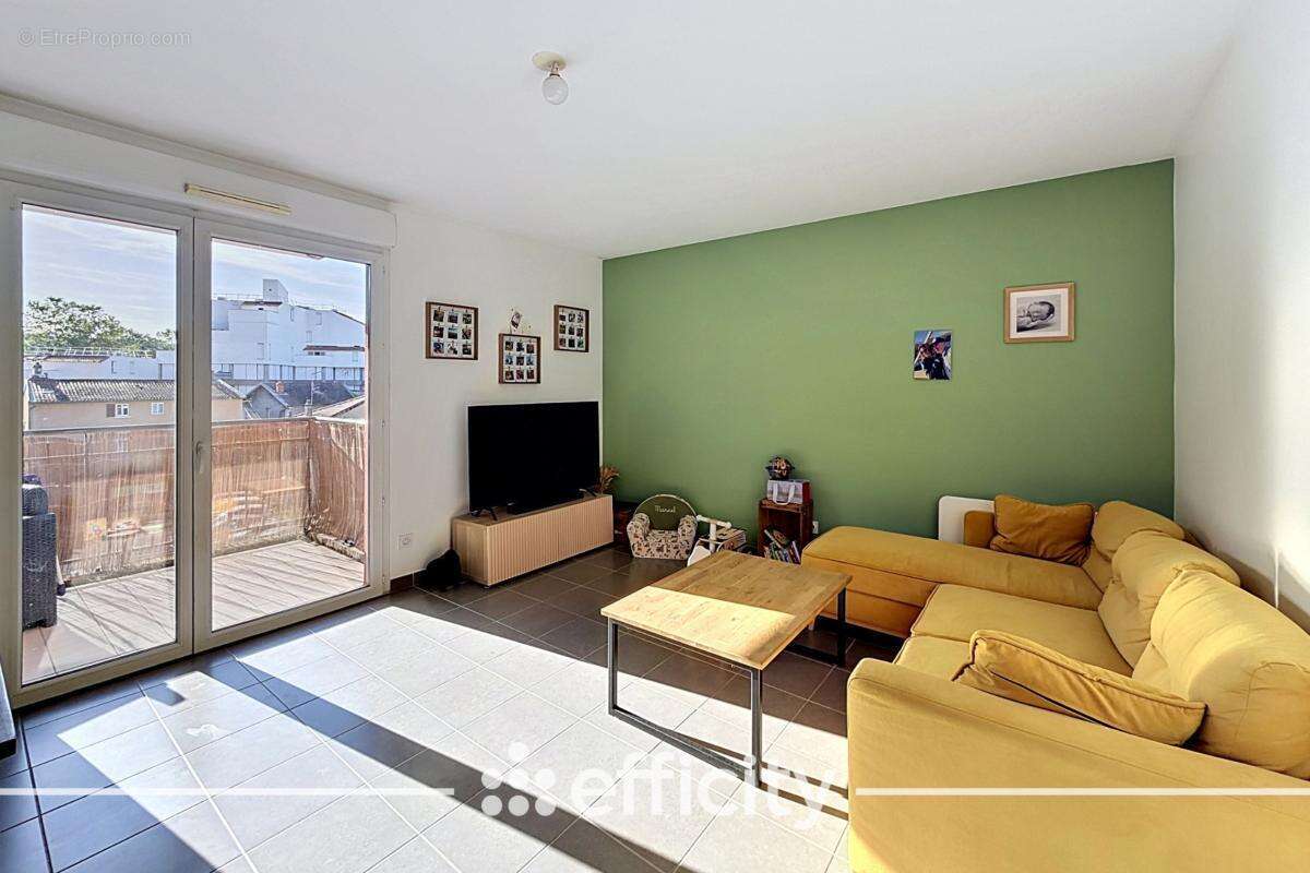 Appartement à GIVORS