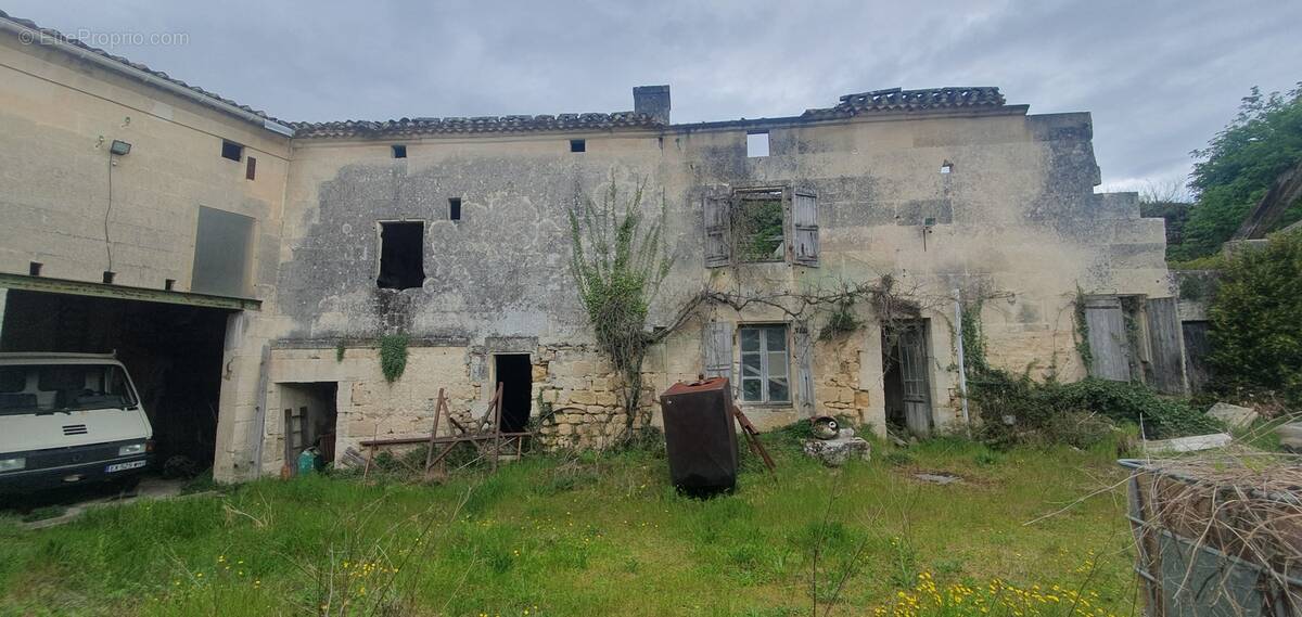 Appartement à CHAMPMILLON