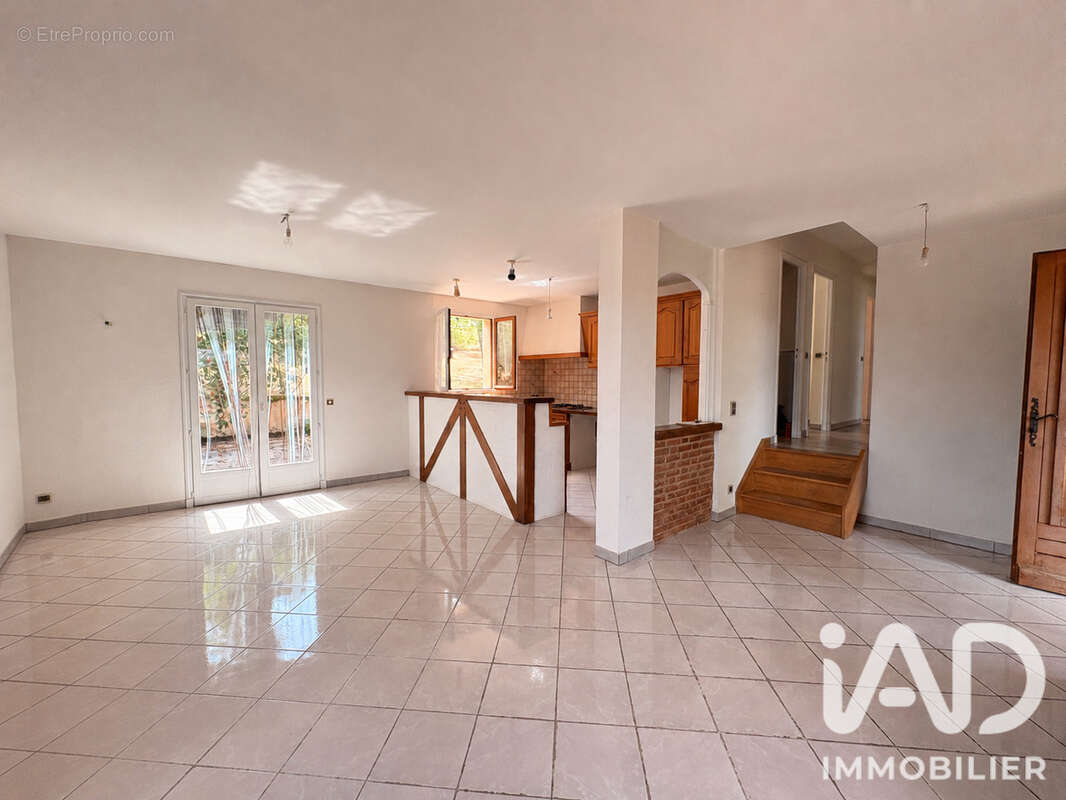 Maison 82 m² à Saint-Cere  - photo 2
