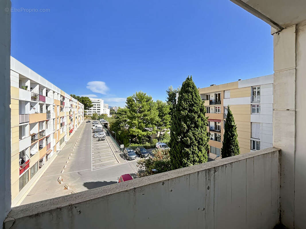 Appartement 57m² à marseille 11e arrondissement - photo 2