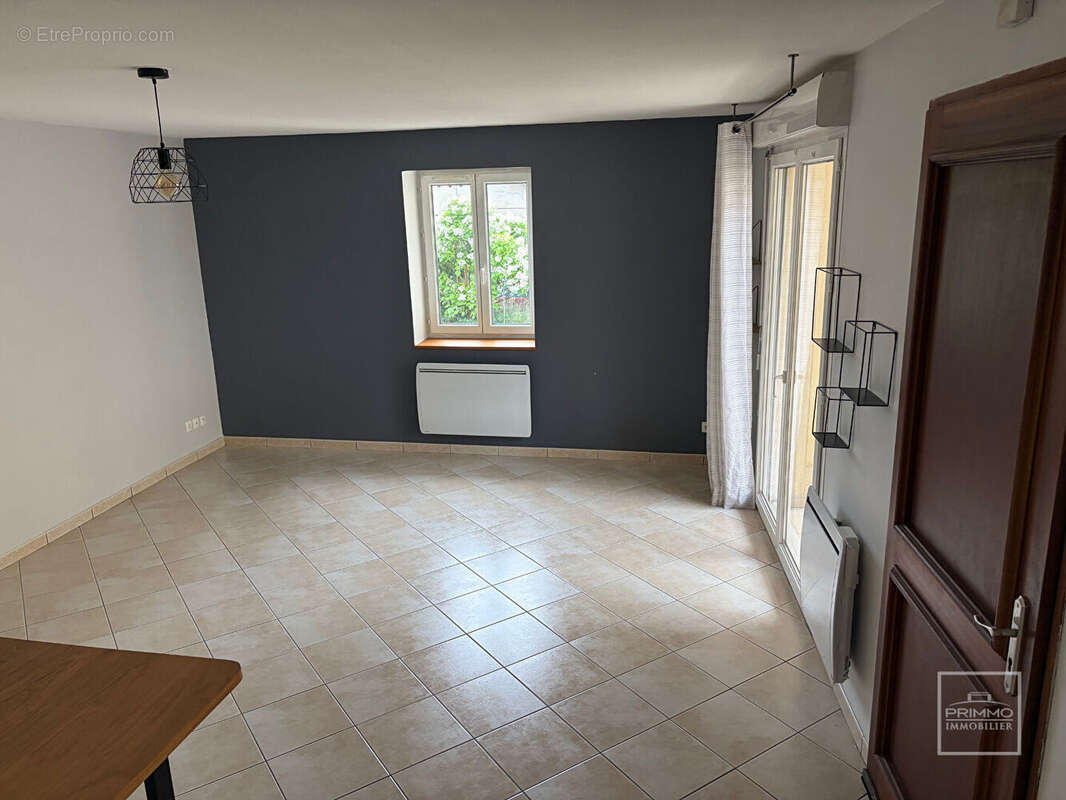 Appartement à LES CHERES