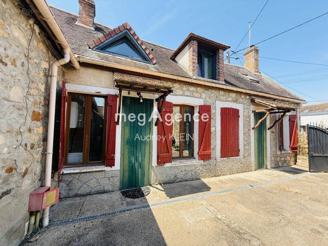 Maison à VILLEBLEVIN
