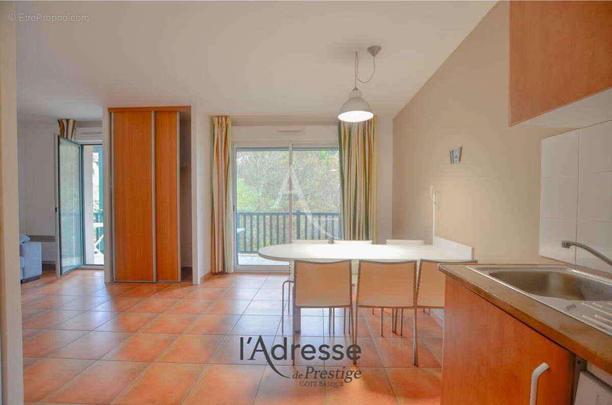 Appartement  3 pièce(s) 53 m2, terrasse et parking - photo 10