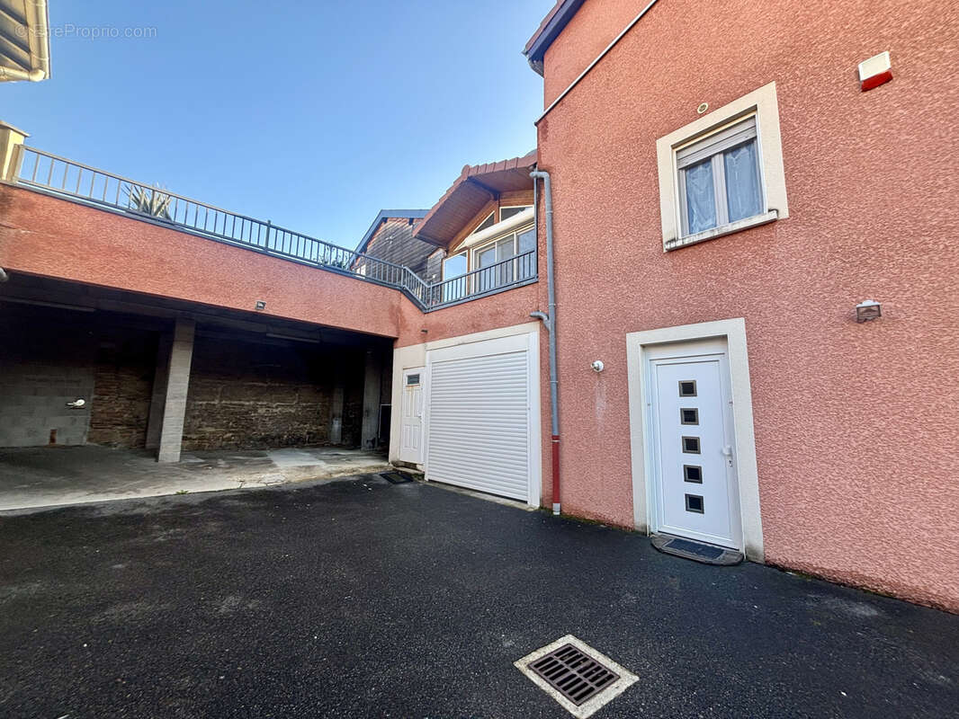 Maison à PONTCHARRA-SUR-TURDINE