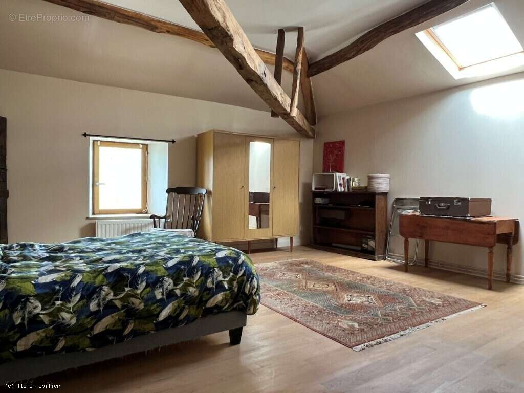 Maison à SAUZE-VAUSSAIS