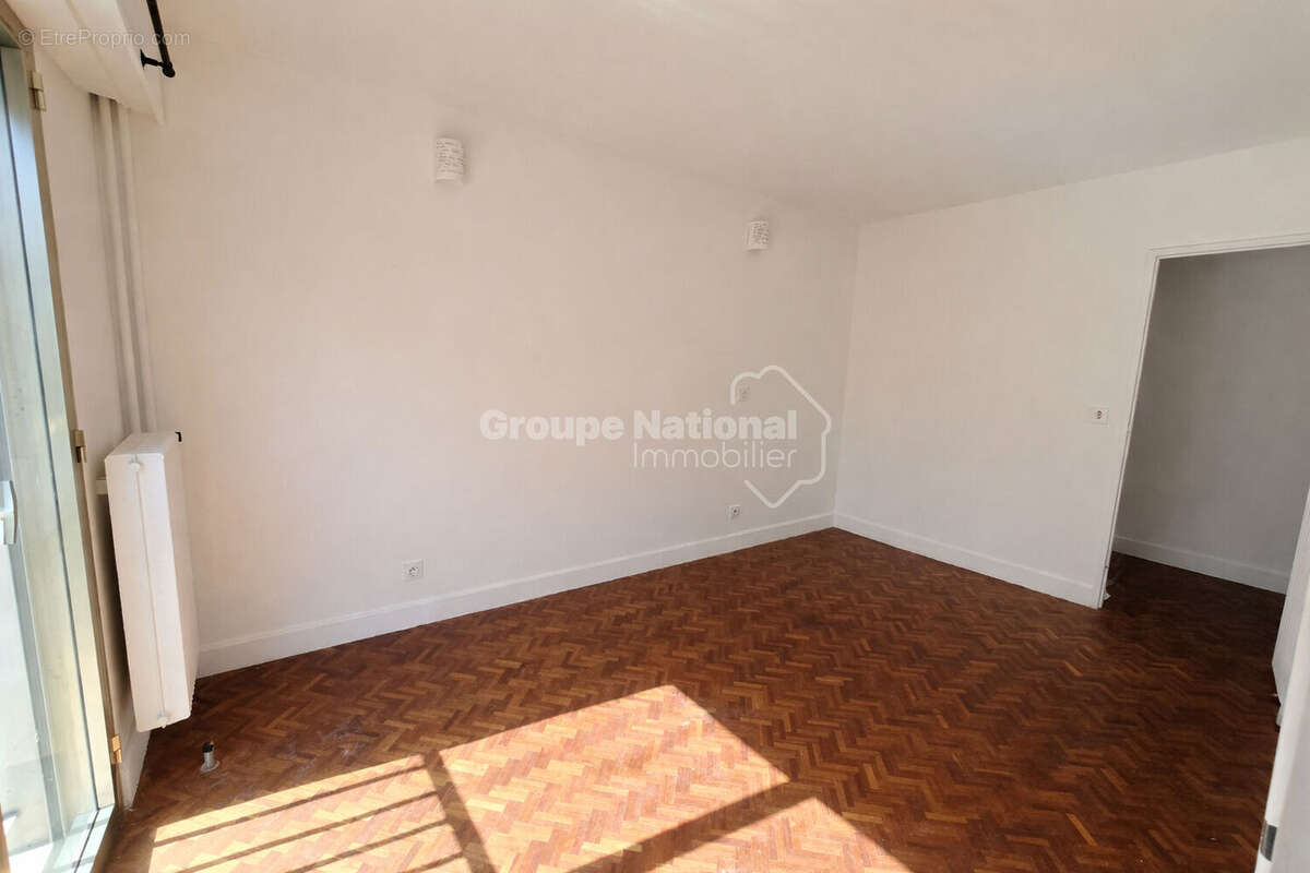 Appartement à VERSAILLES