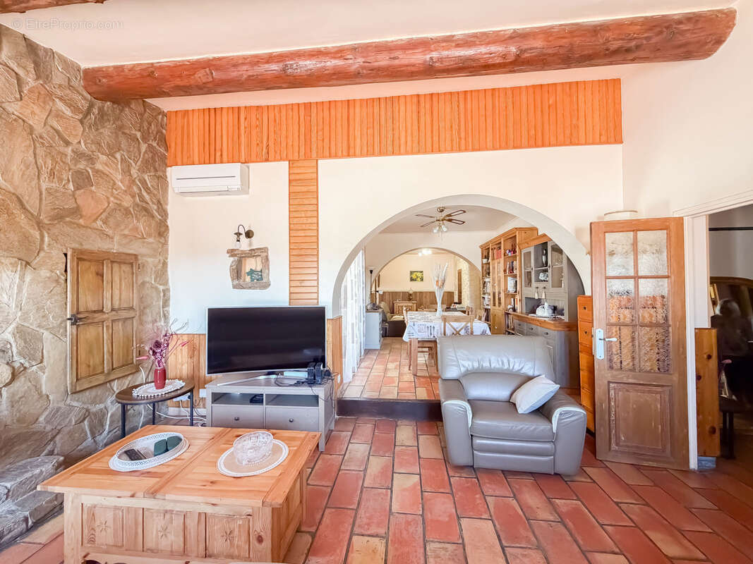 Maison à SAUSSET-LES-PINS