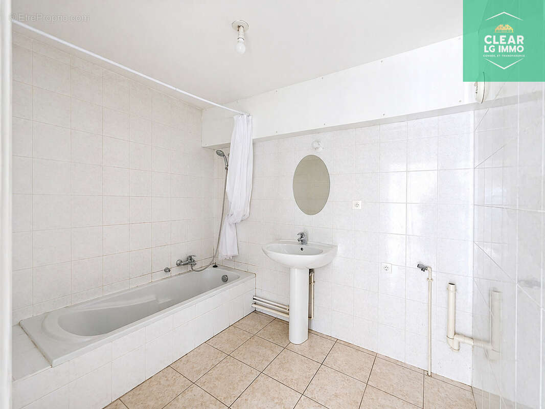 Appartement à SAINT-PRIVAT-LA-MONTAGNE