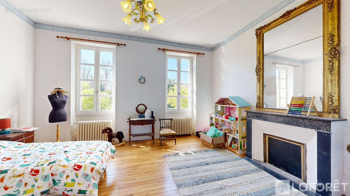 Maison à BOURBON-L'ARCHAMBAULT