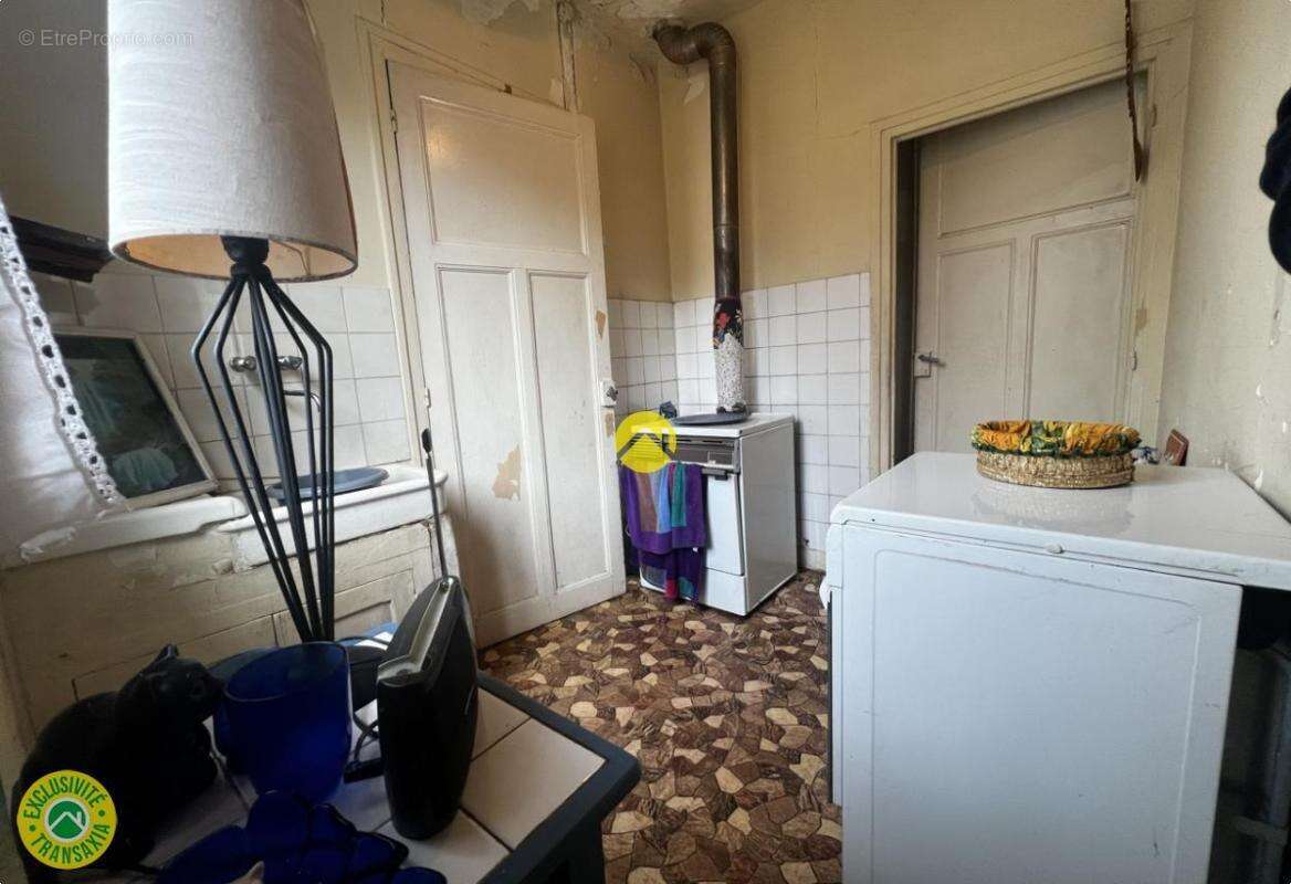 Maison à YDES