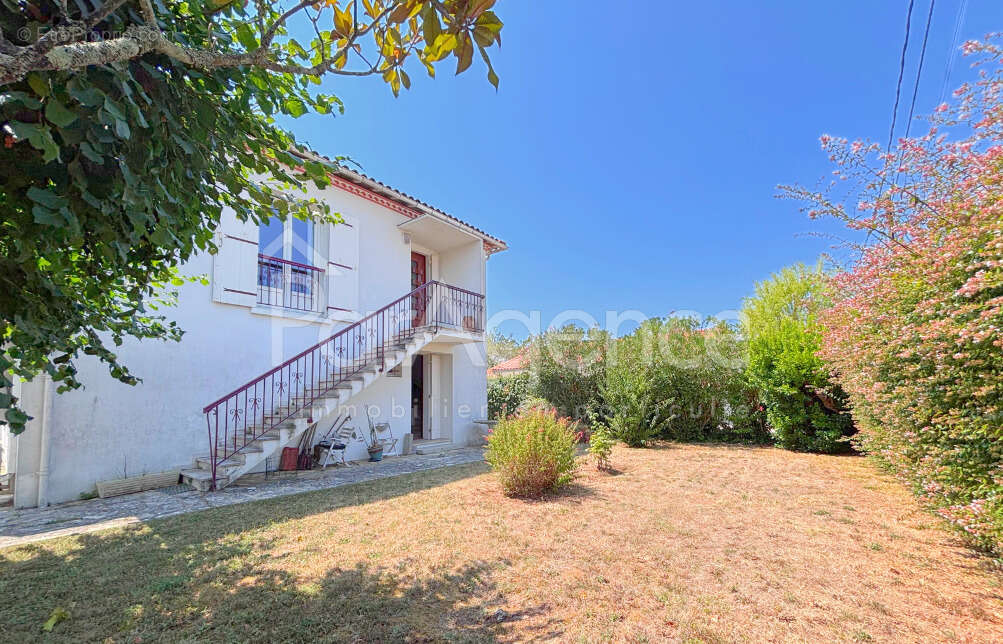 Maison familiale avec logement indépendant   Royan - photo 12