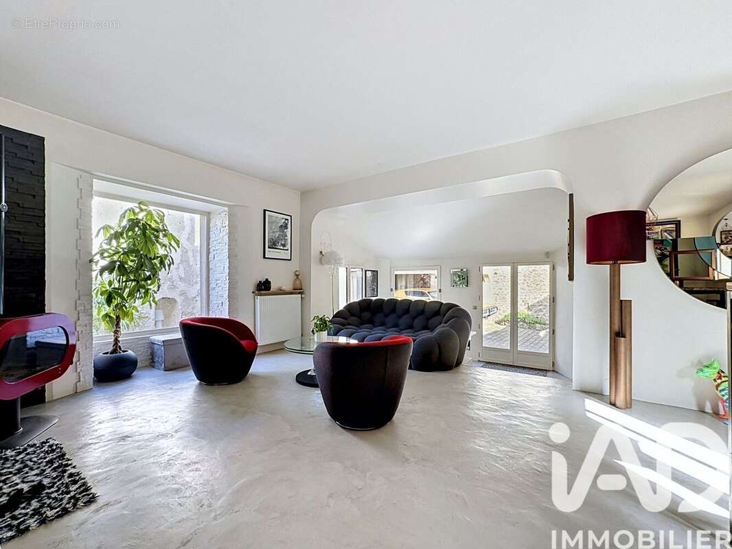 Maison 130 m² à Orgeval  - photo 2
