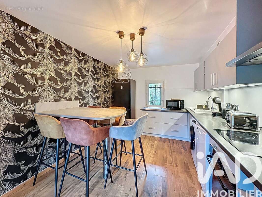 Photo 2 - Appartement à CAUMONT-SUR-DURANCE