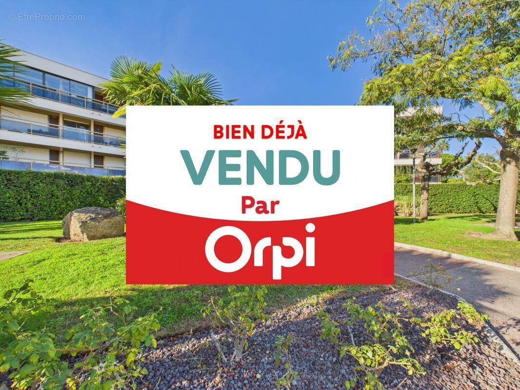 Appartement à MANDELIEU-LA-NAPOULE