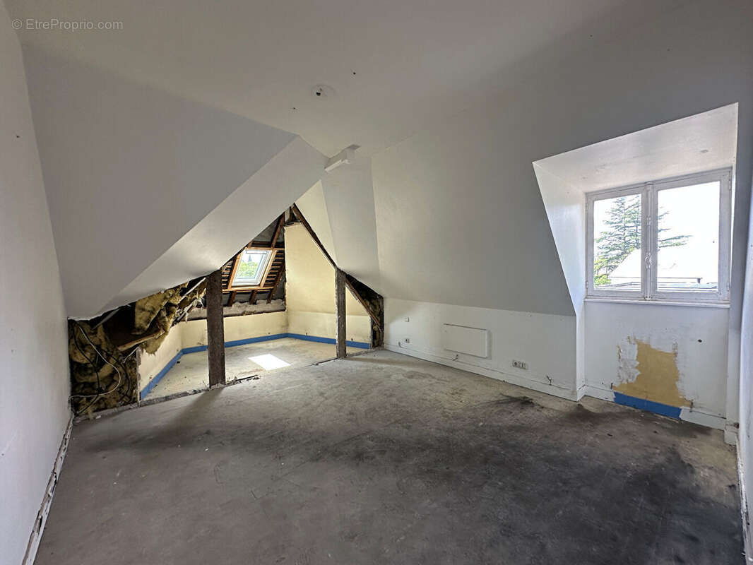 Appartement à MONT-SAINT-AIGNAN