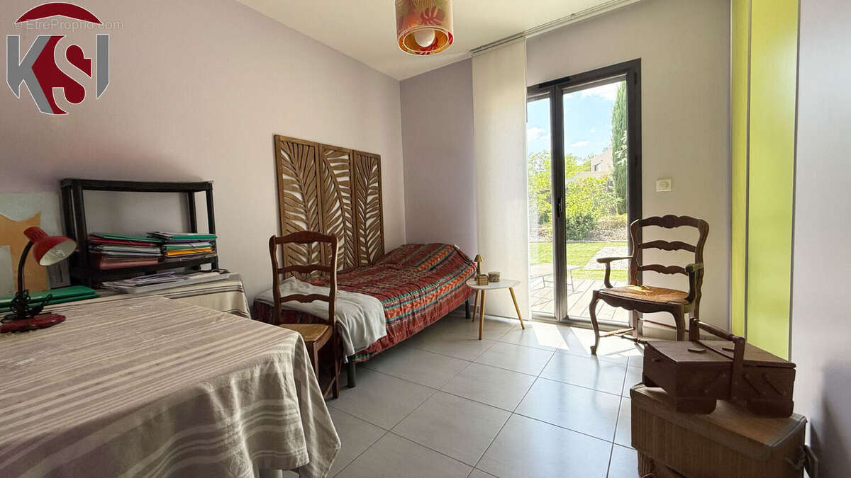 Maison à SAINT-MAXIMIN-LA-SAINTE-BAUME