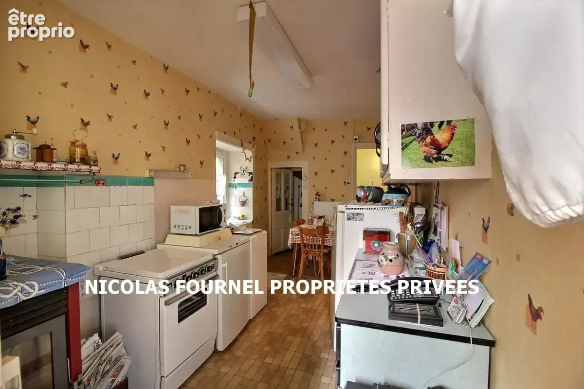 Saint Romain Lachalm 43620 Centre bourg Maison de village en pierre à rénover 61m² habitables - photo 3