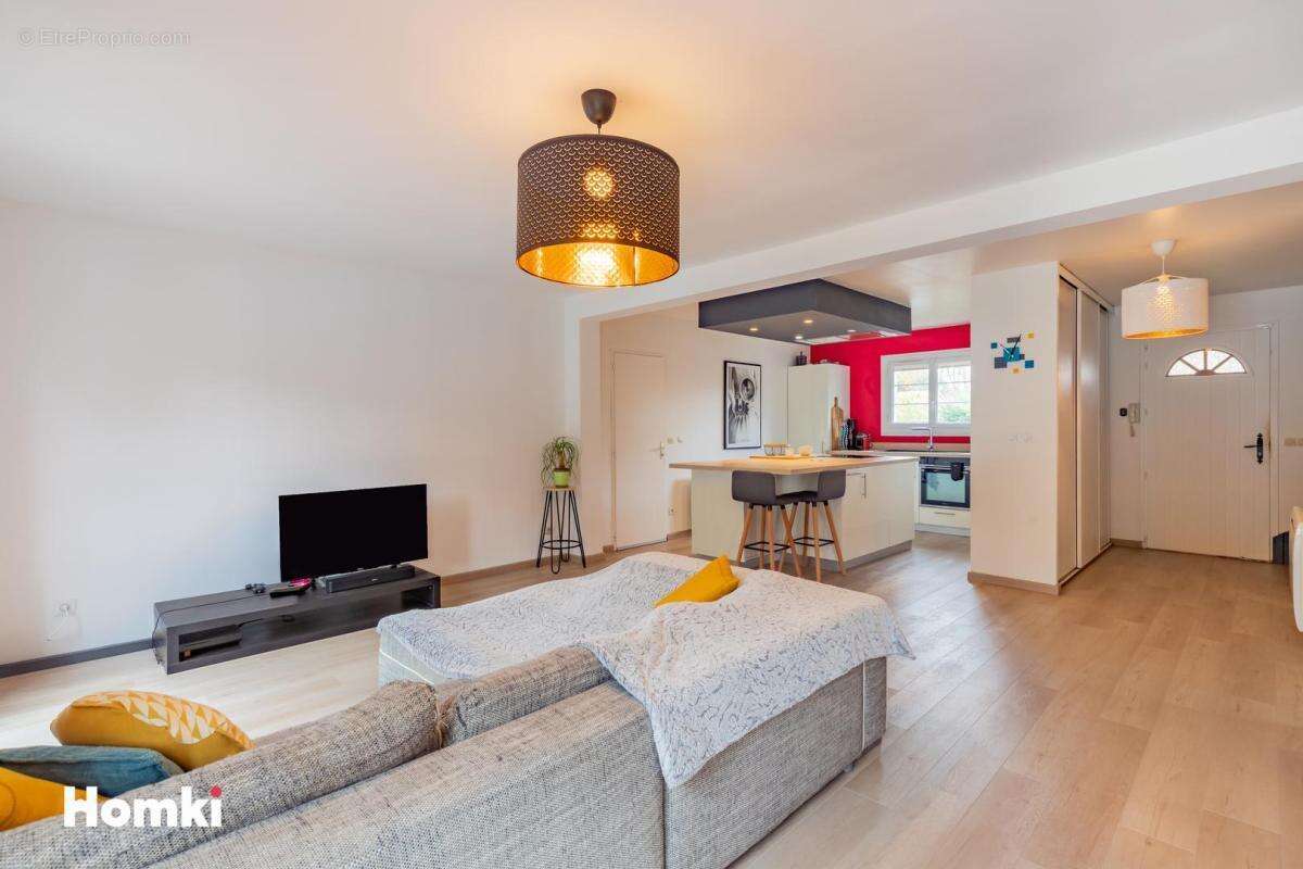 Maison à SAINT-ORENS-DE-GAMEVILLE