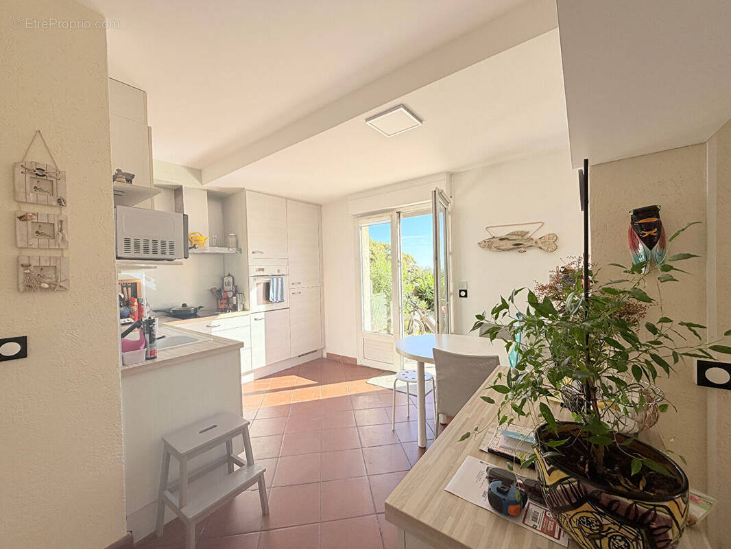 Appartement à BOUZIGUES